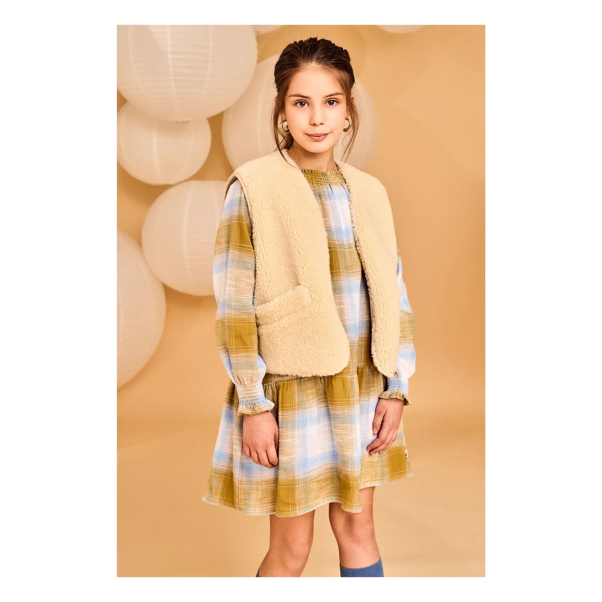 AO76 - Chaleco Sherpa reversible sin mangas Jambo | Beige