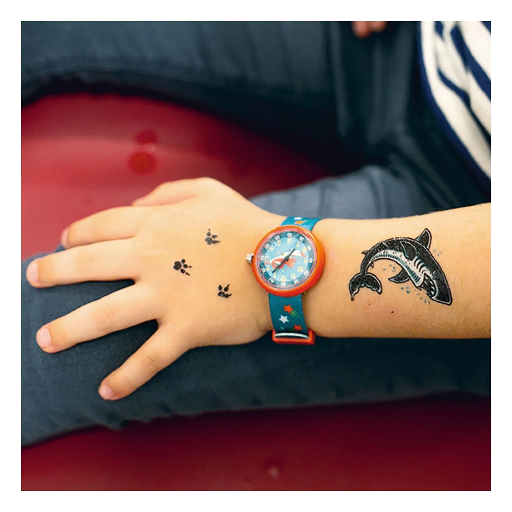 Djeco - TICLOCK - Reloj de superhéroe | Azul pavo real