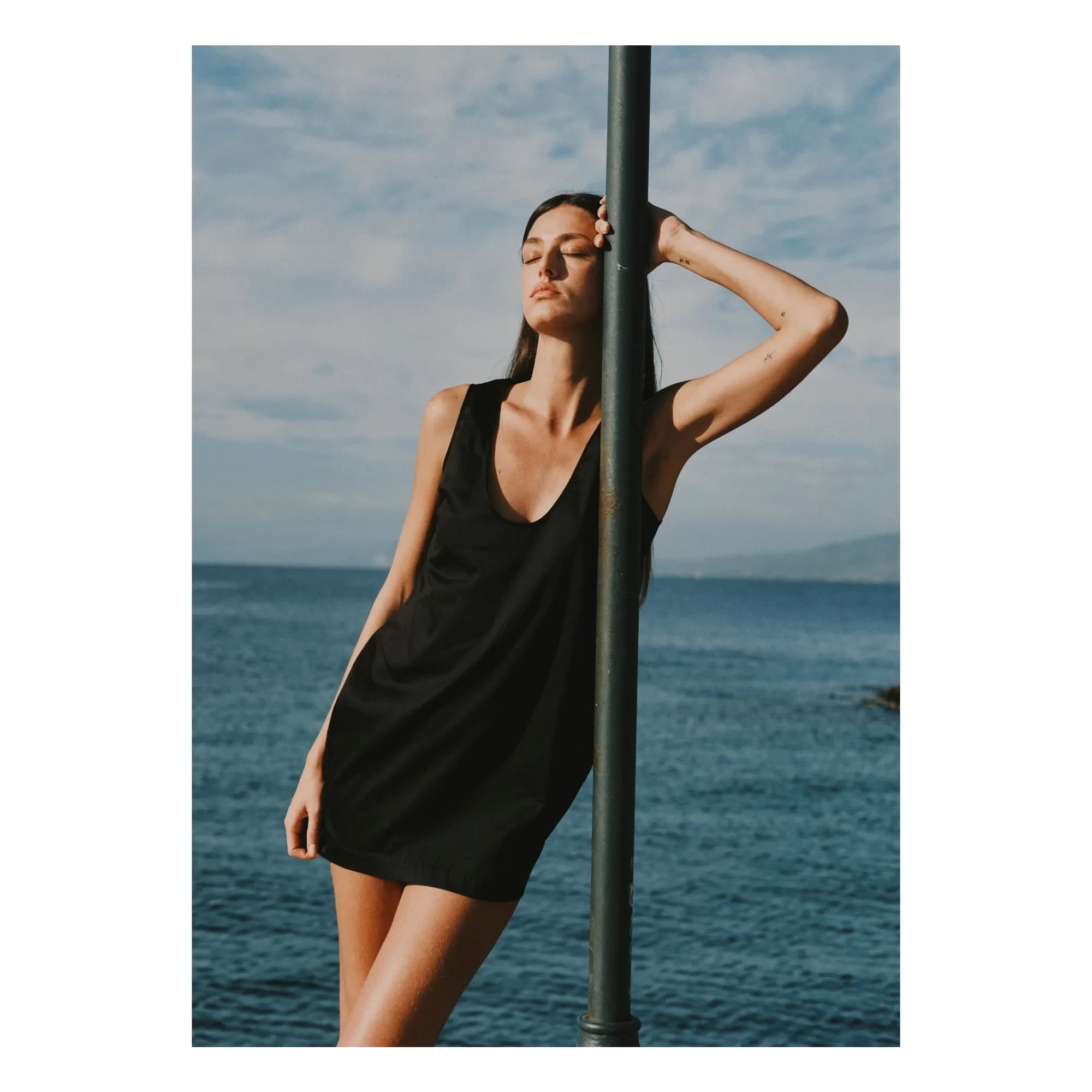 Vanessa Sposi - Vestido Mini Popelina | Negro