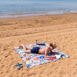 Legami - Toallas de Playa Maxi con Stickers de Viaje