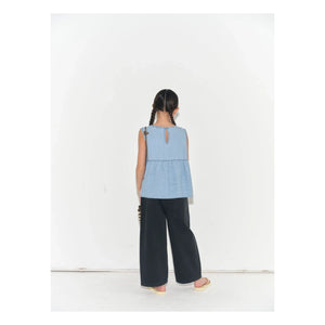 Main Story - Top con volantes de algodón orgánico denim | Azul claro