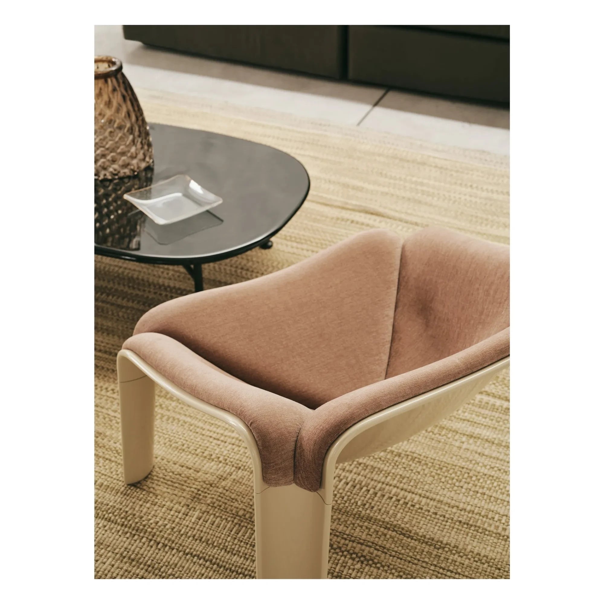 Mesa auxiliar de cerámica Gubi - Carmel, OEO Studio | Negro