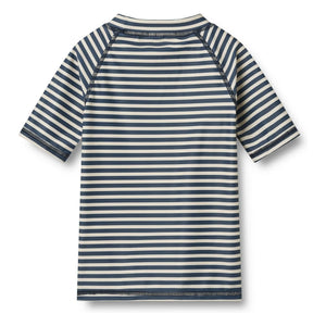 Wheat - Camiseta de natación a rayas con protección UV de Jackie, fibras recicladas | Azul oscuro