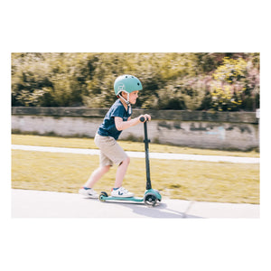 Patinete Highwaykick 3 LED de Scoot & Ride | Verde cromado