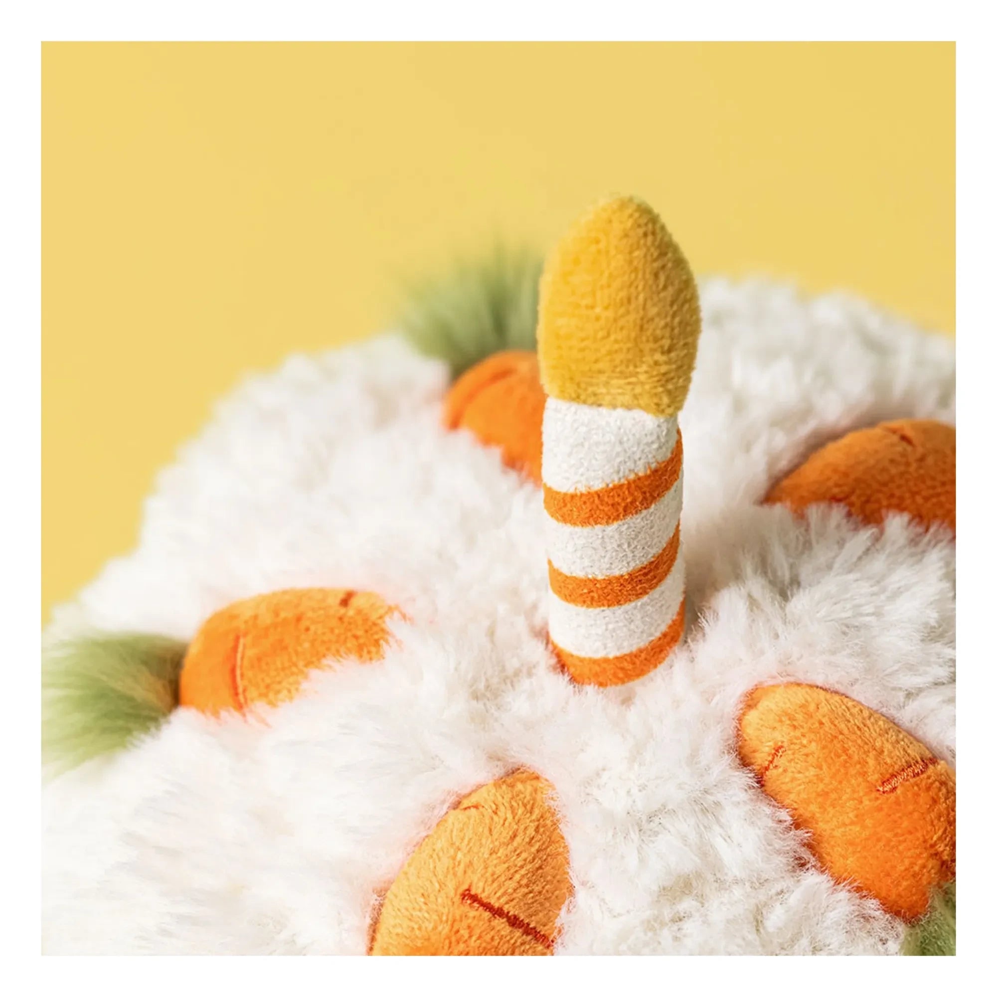Jellycat - Peluche Tarta de zanahoria