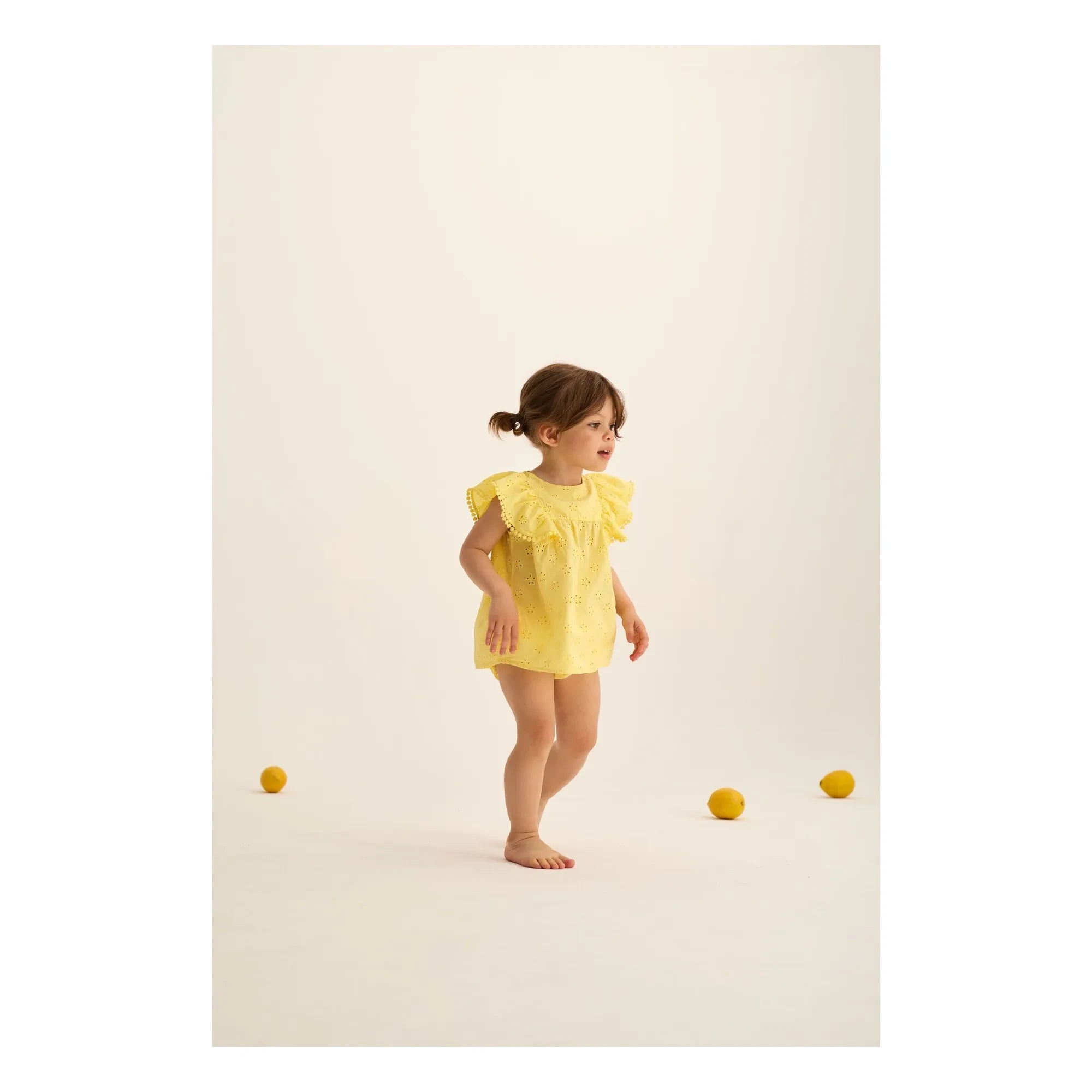 Cozmo - Vestido bordado Sohpia | Amarillo