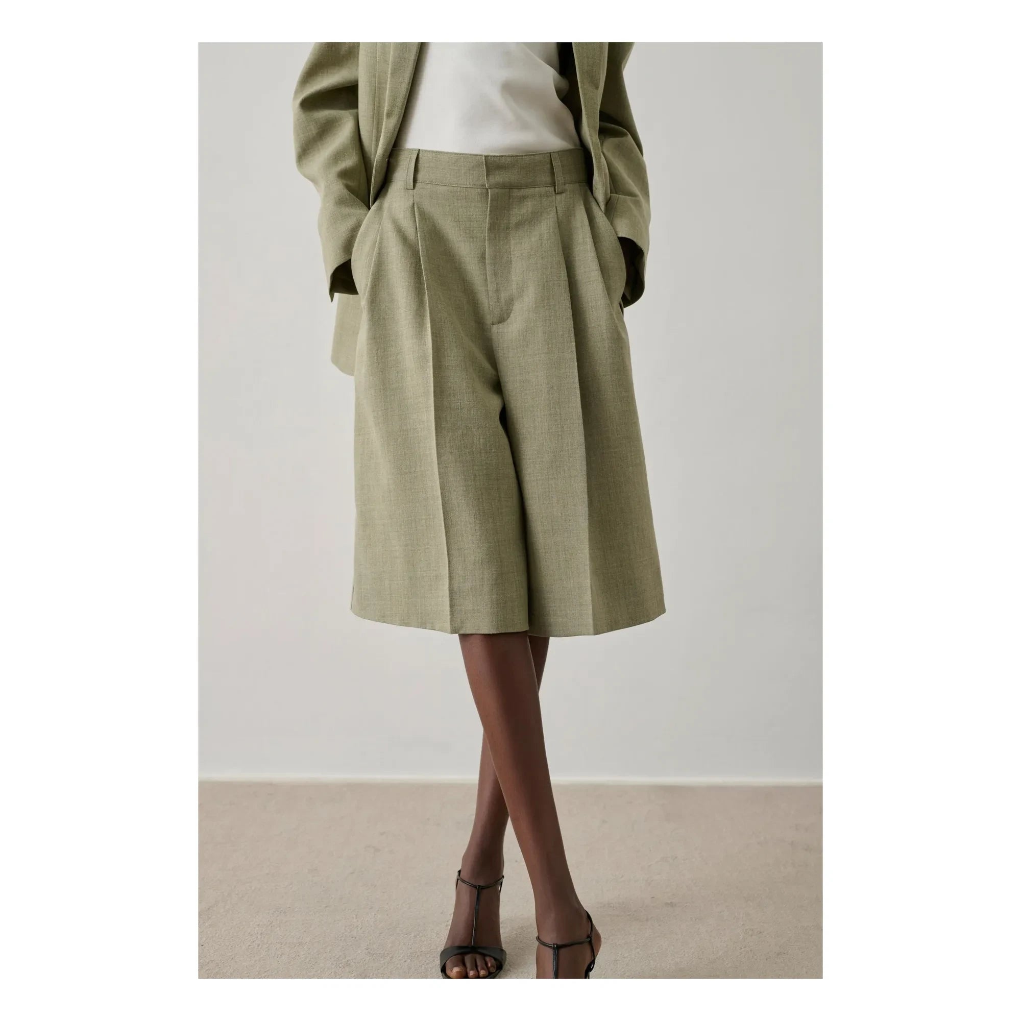Soeur - Pantalón corto Bermuda Imogen | Almendra
