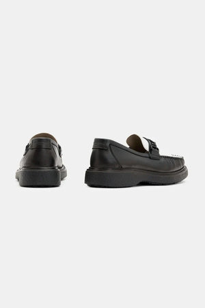 Mocasín de piel con cadena Gibbs de AllSaints