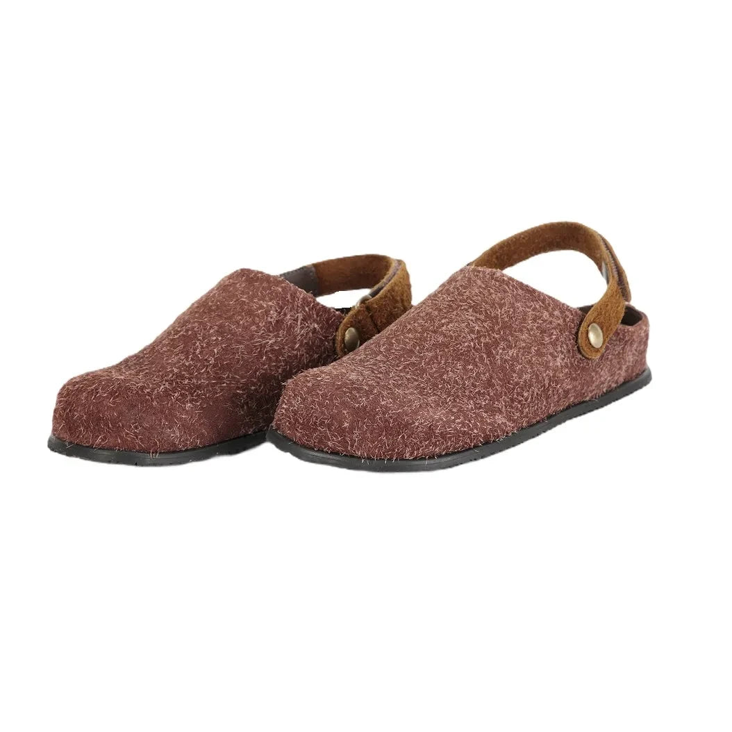 Bobo Choses - Zapatillas de estar por casa de piel peluda con jardín | Marrón oscuro