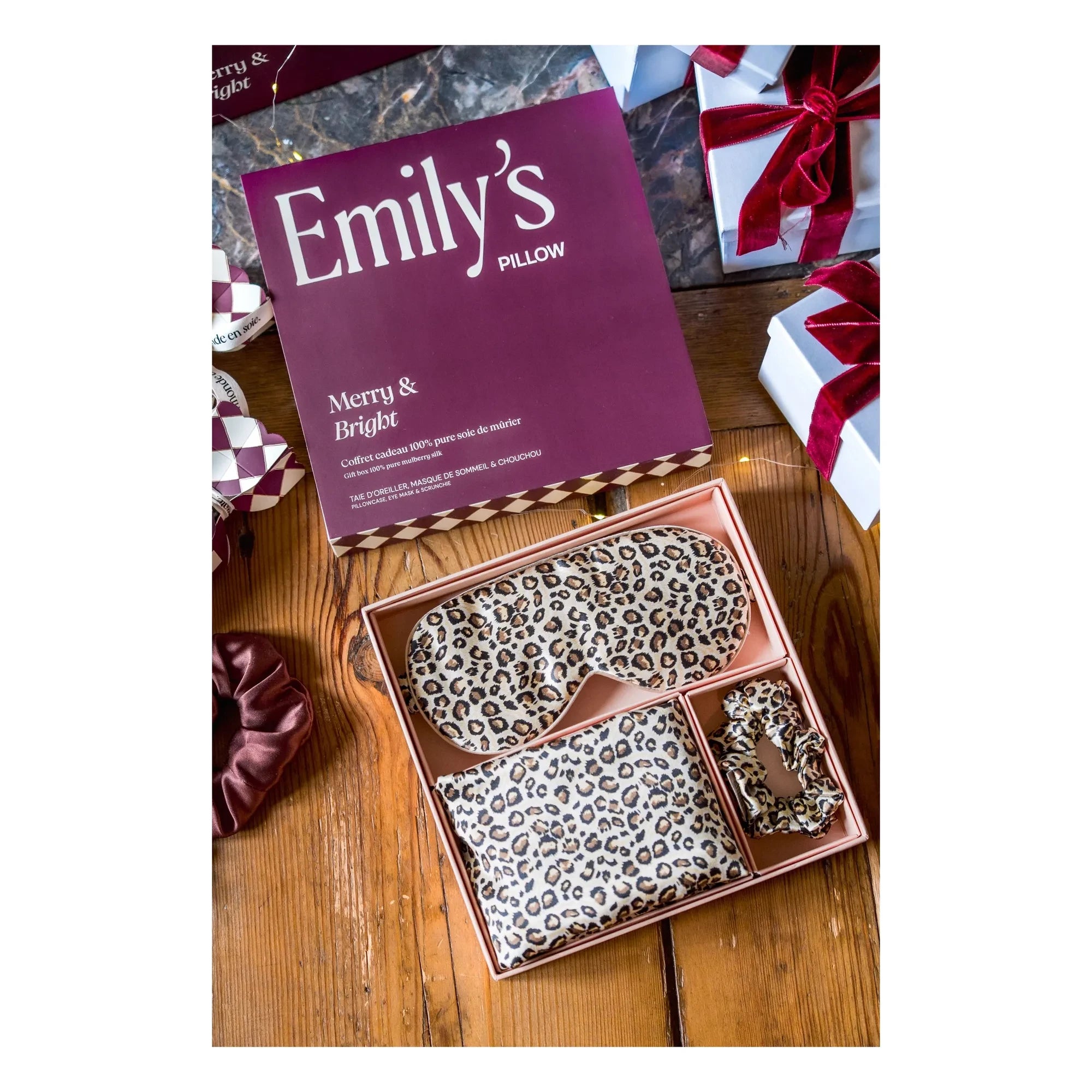 Emily's Pillow - Set de dormir de seda con estampado de leopardo
