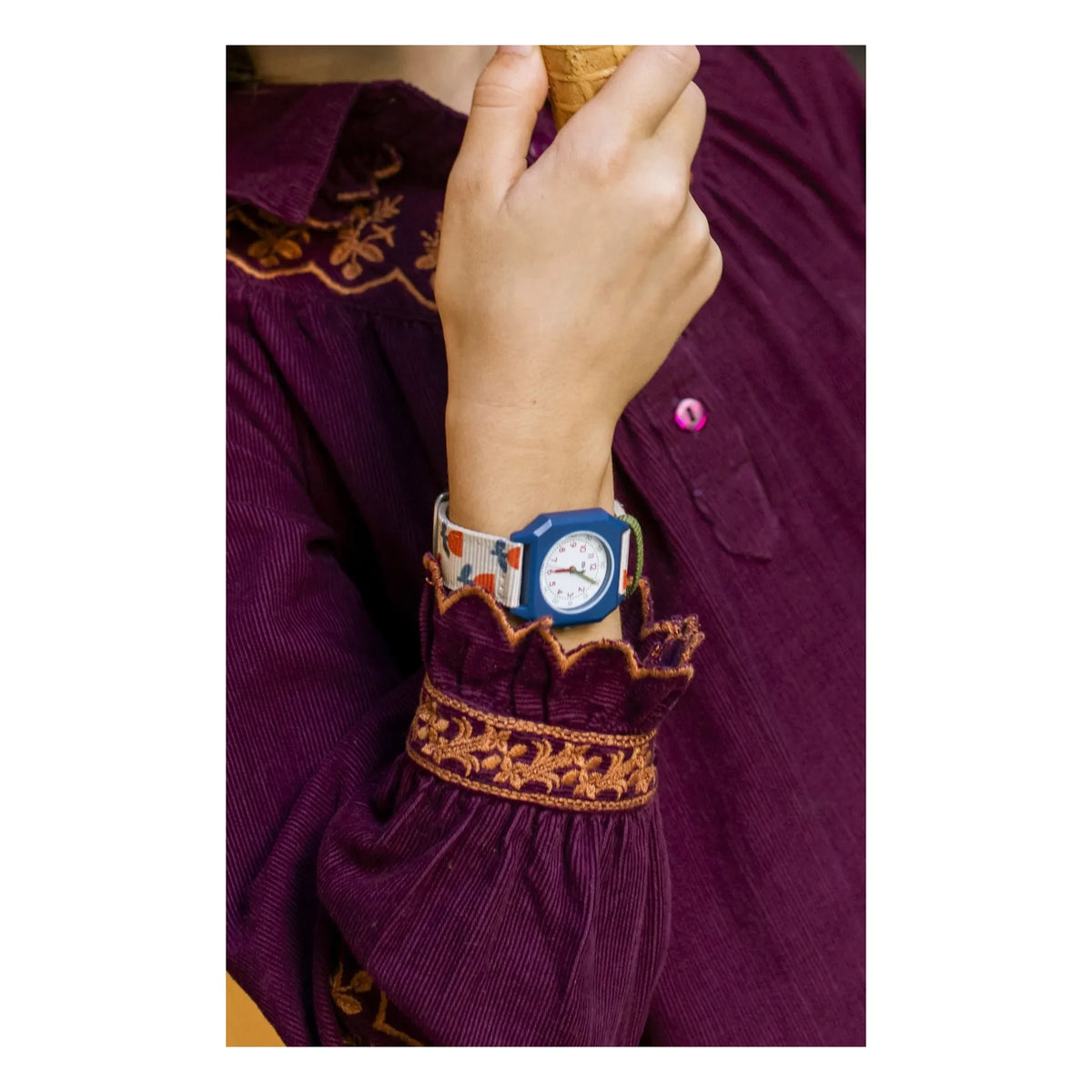 Mini Kyomo - Reloj Tulips - Mini Kyomo x Taxi Brousse | Rojo