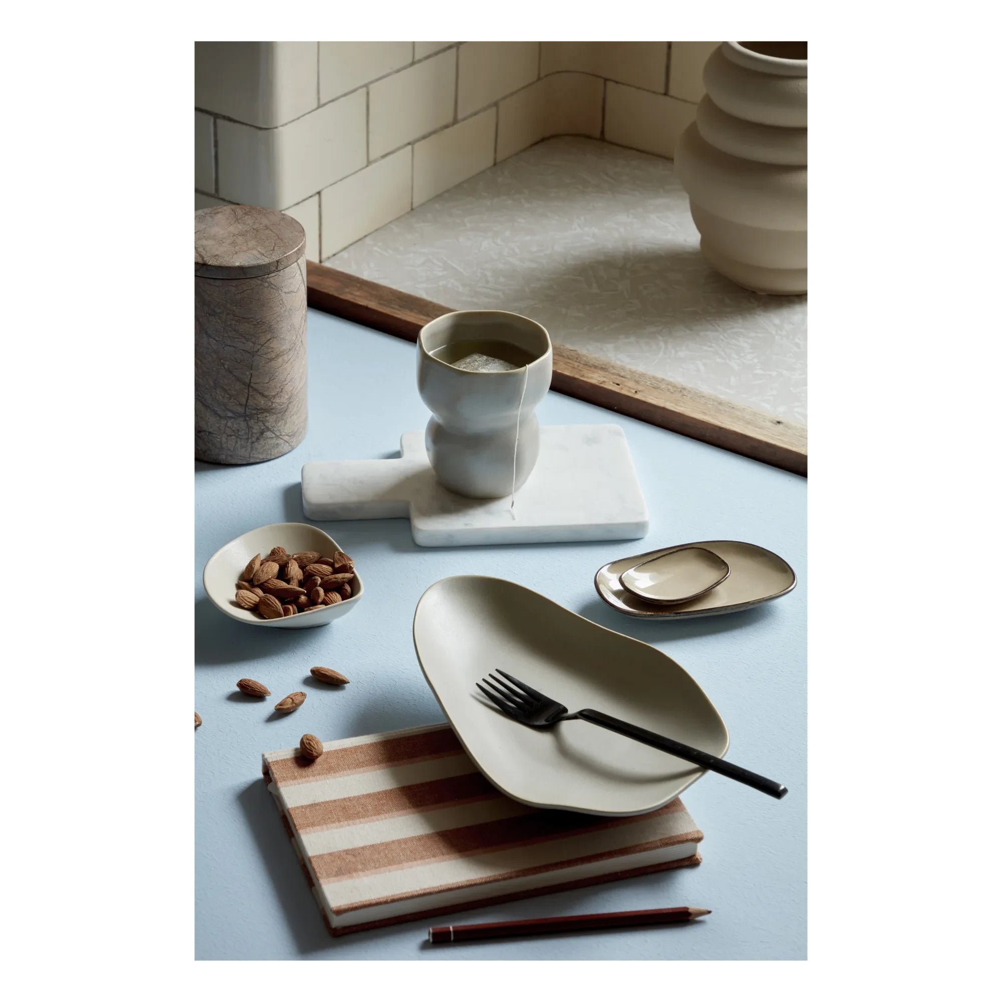 Broste Copenhagen - Plato de Cerámica Limfjord | Gris Claro