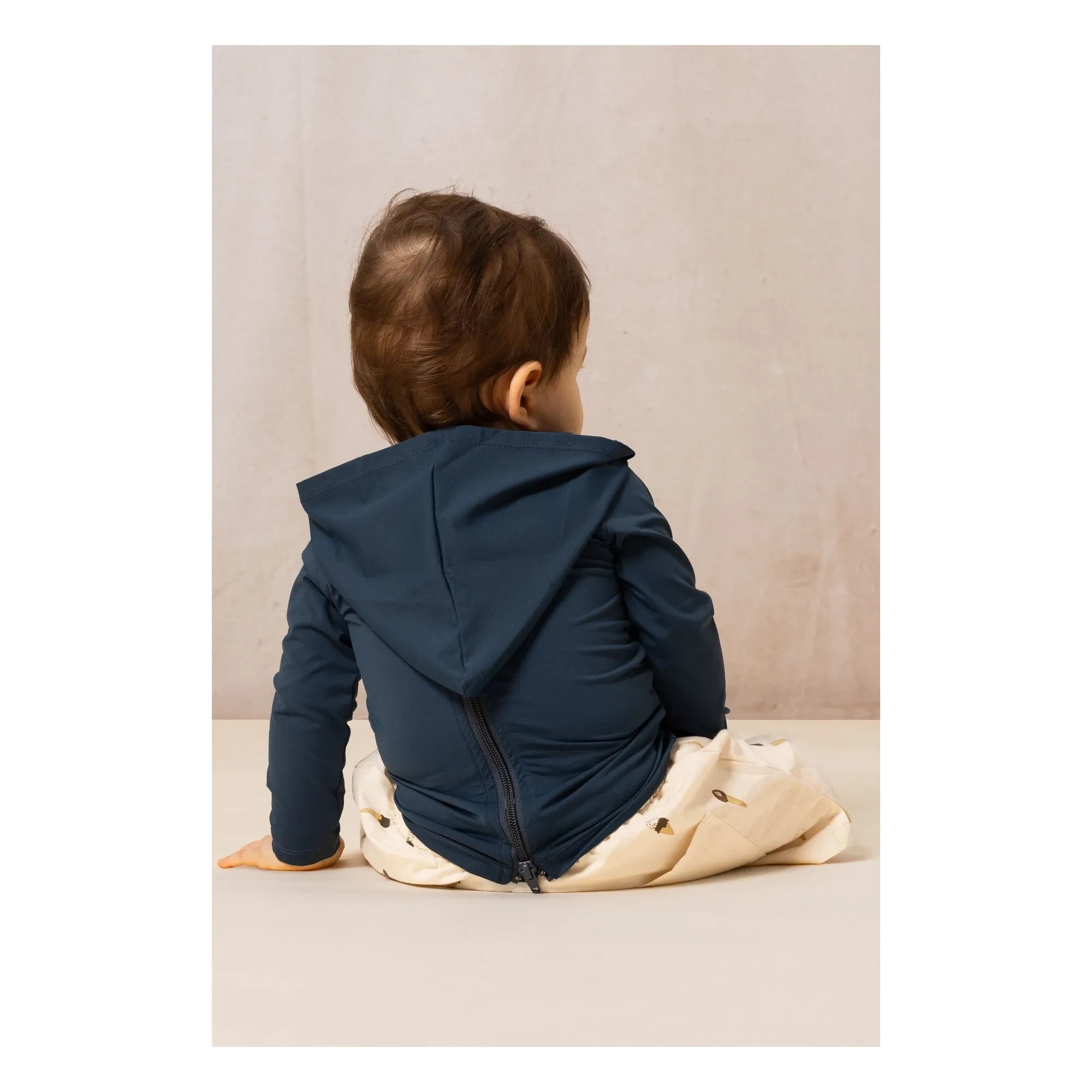 Studio Bohème - Camiseta con capucha anti-UV | Azul marino