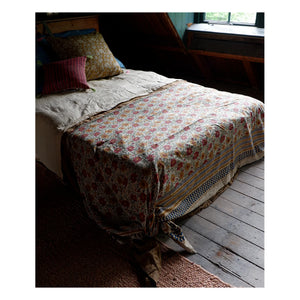 Doing Goods - Mantel Evy | Crudo