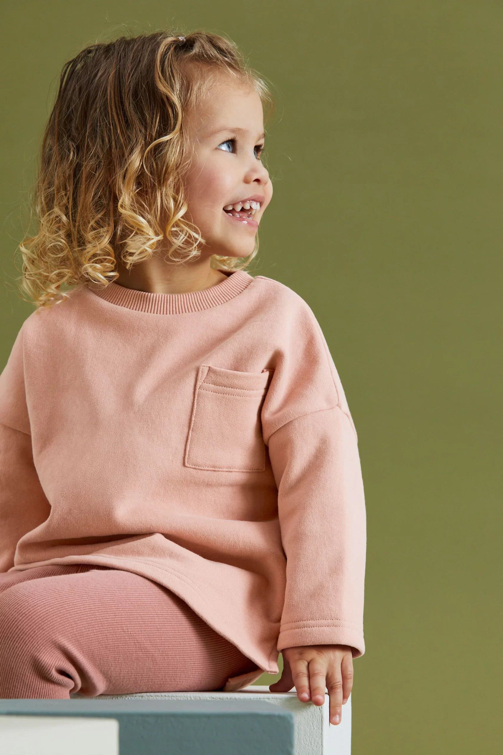 Dinossi - Conjunto de chándal de suéter y leggings rosa suave - 6-7 años