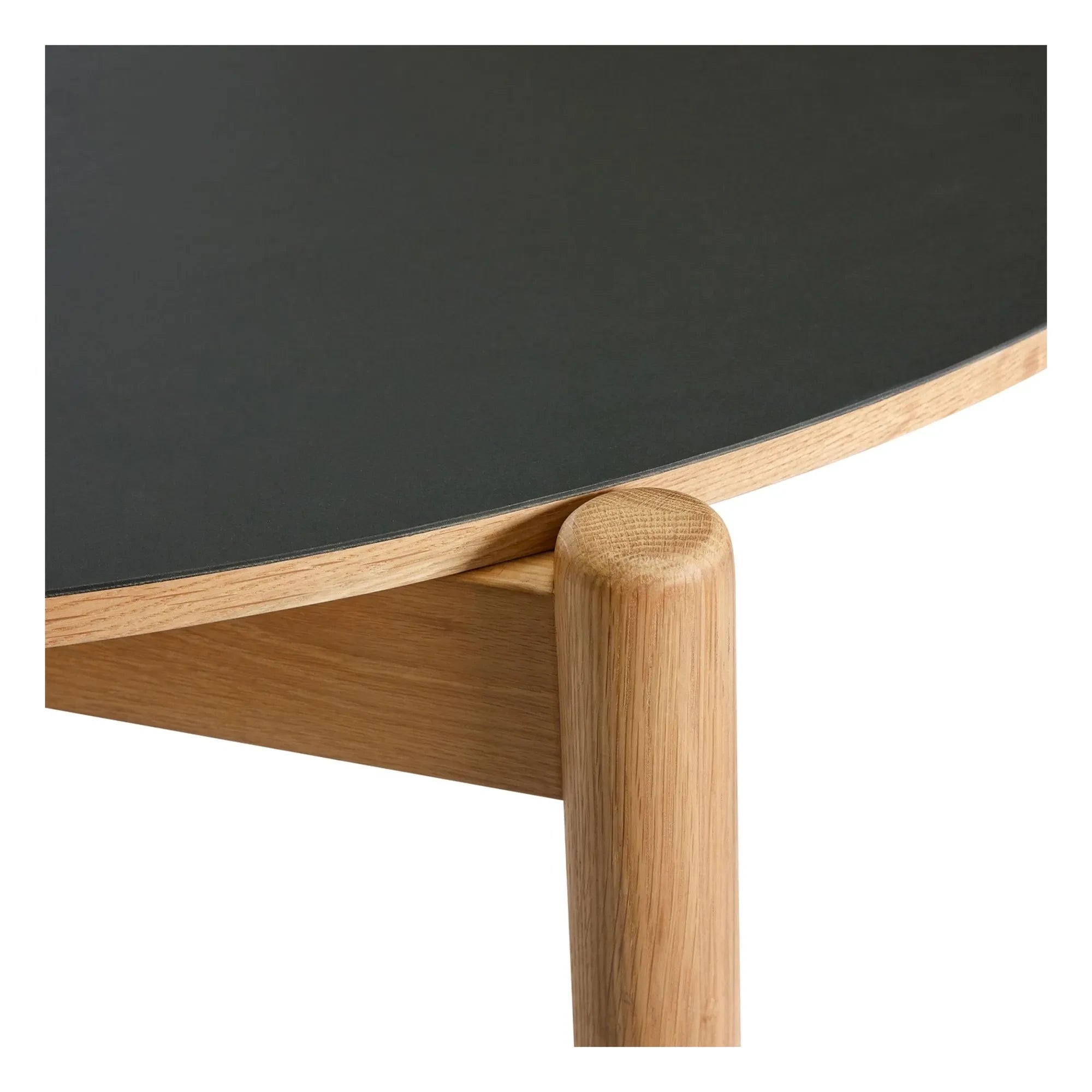 Hübsch - Mesa de comedor redonda e inclinada | Negro