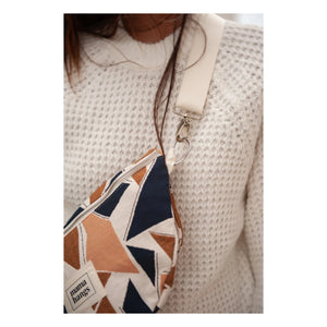 Riñonera multiusos Mama Hangs - Bloom Bag | Earth