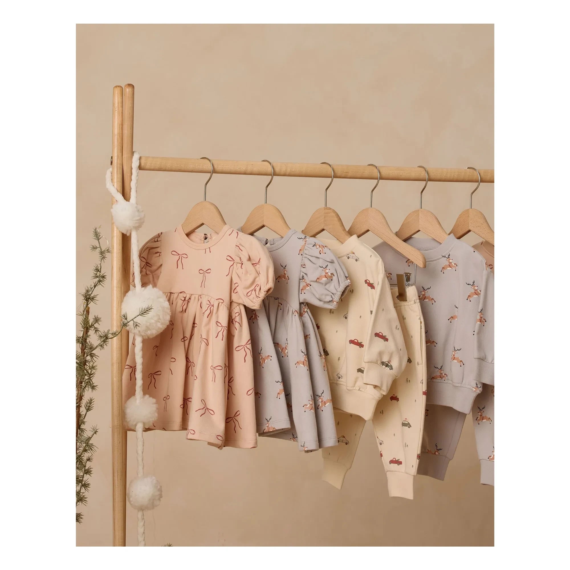 Quincy Mae - Vestido Darla de algodón orgánico con nudos | Coral