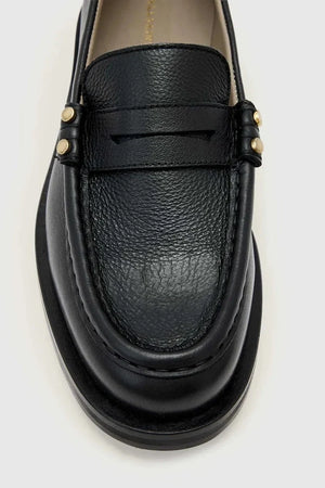 Mocasines de piel con tachuelas Bloom de AllSaints para mujer