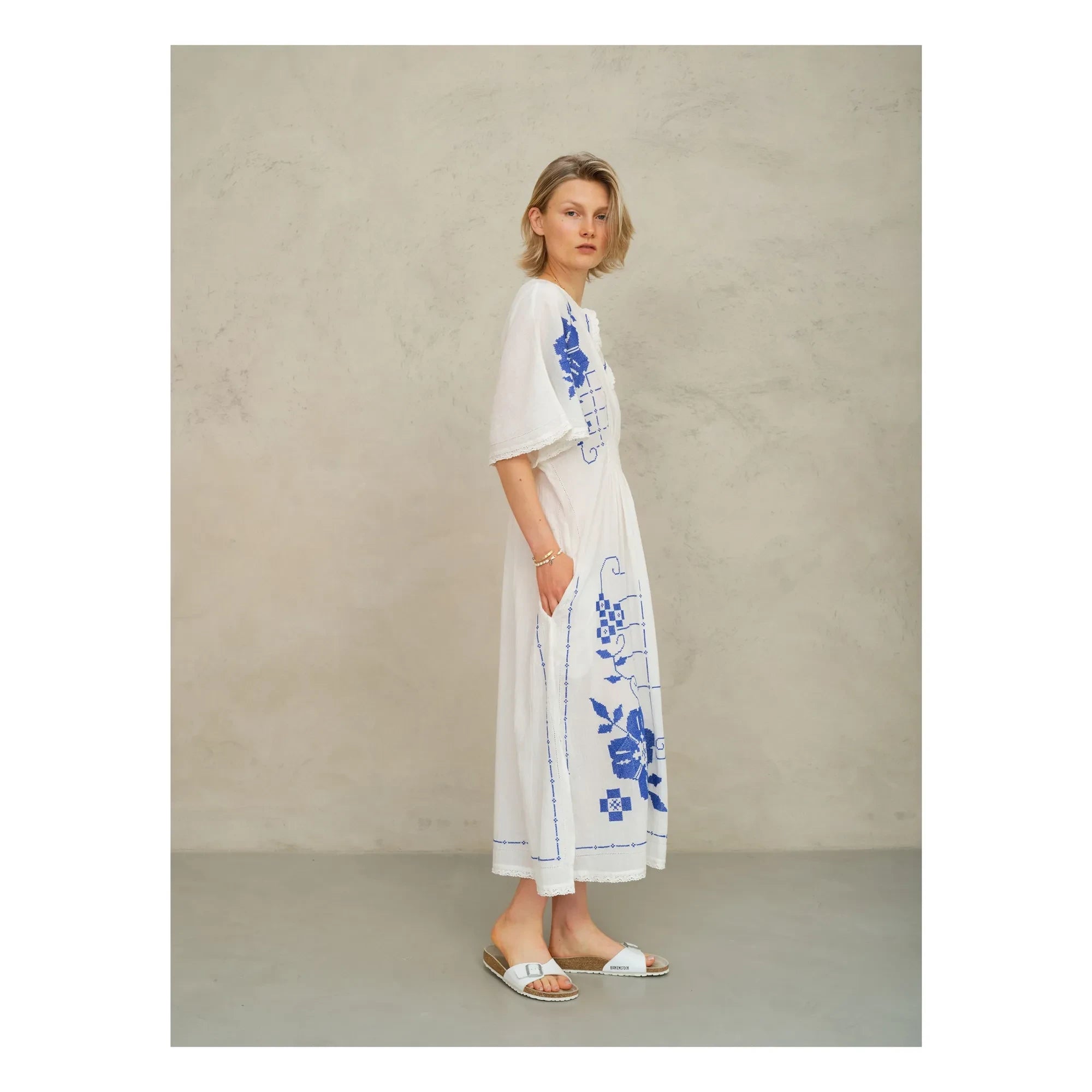 M.A.B.E. - Vestido bordado Laney | Azul