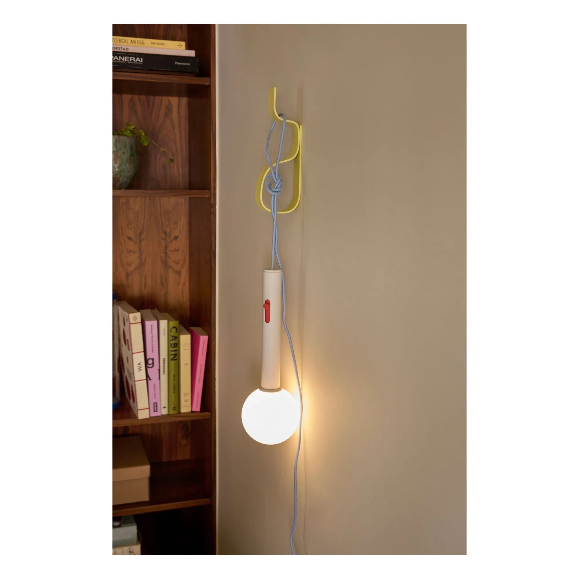 Hübsch - Nami percha de pared | Amarillo