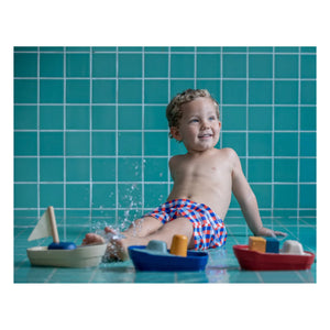 Plan Toys - Barco de caucho natural