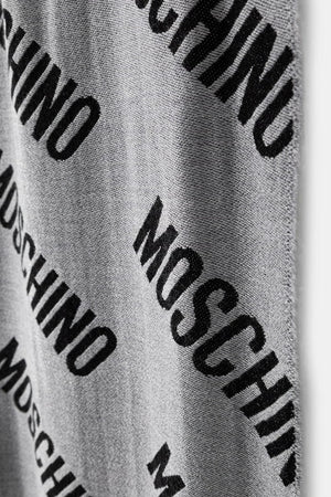 Chal de lana Moschino