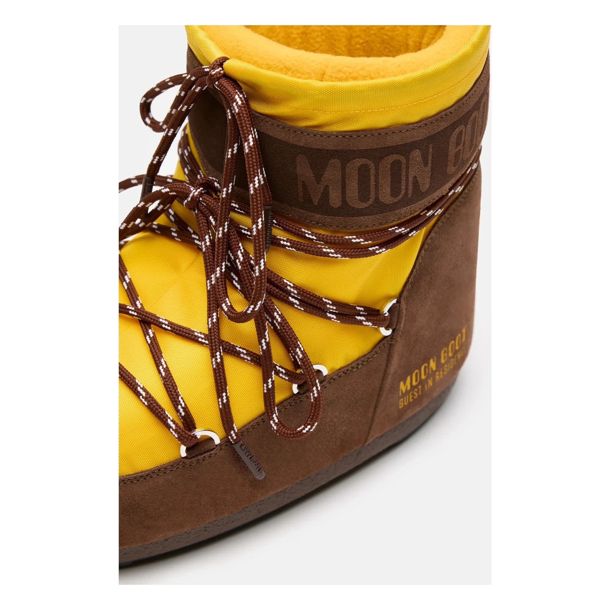 Moon Boot - Botas bajas de nailon MB x Guest in Residence Icon | Amarillas