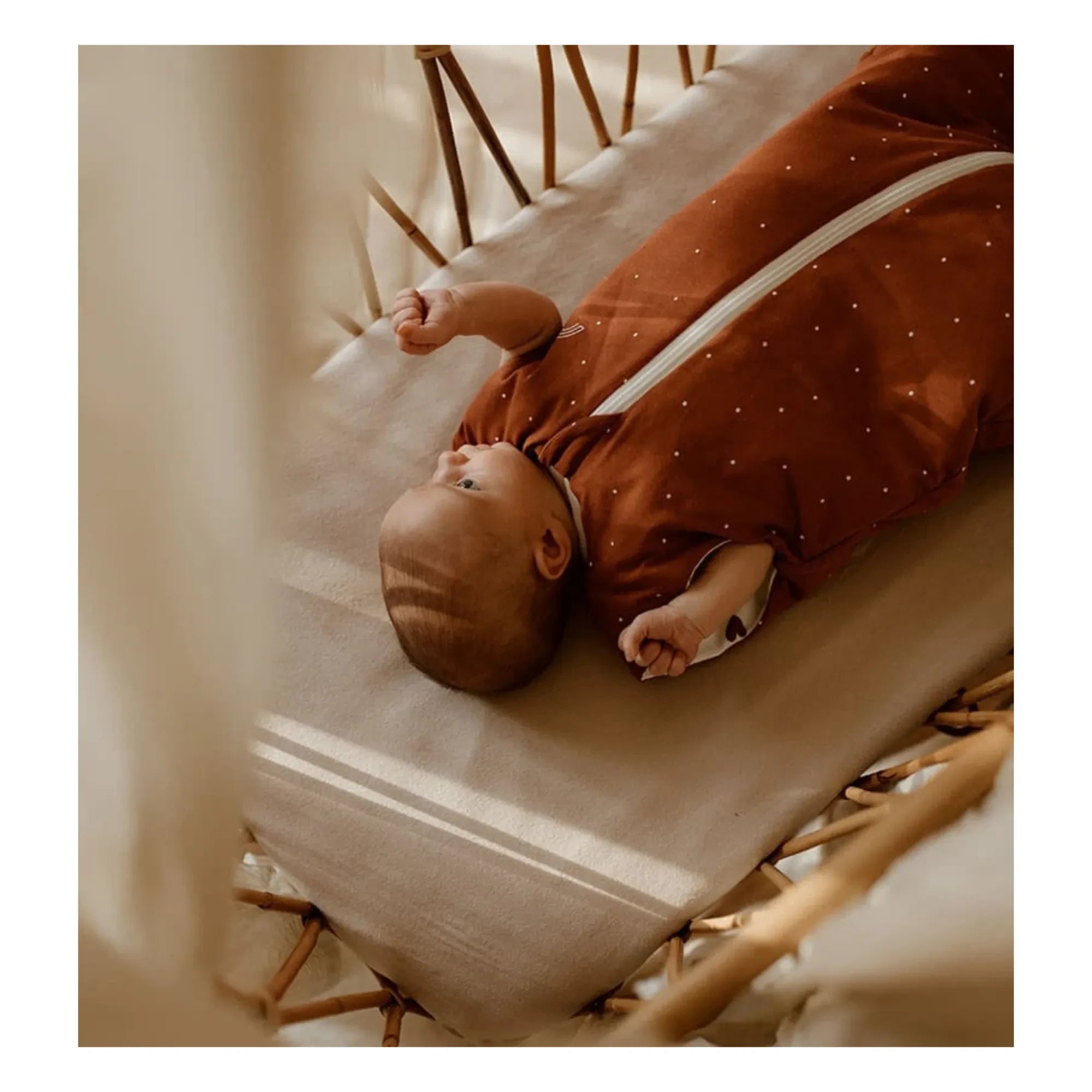 Les Petites Billes - Saco de dormir reversible y multitemporada con corazones | Terracota