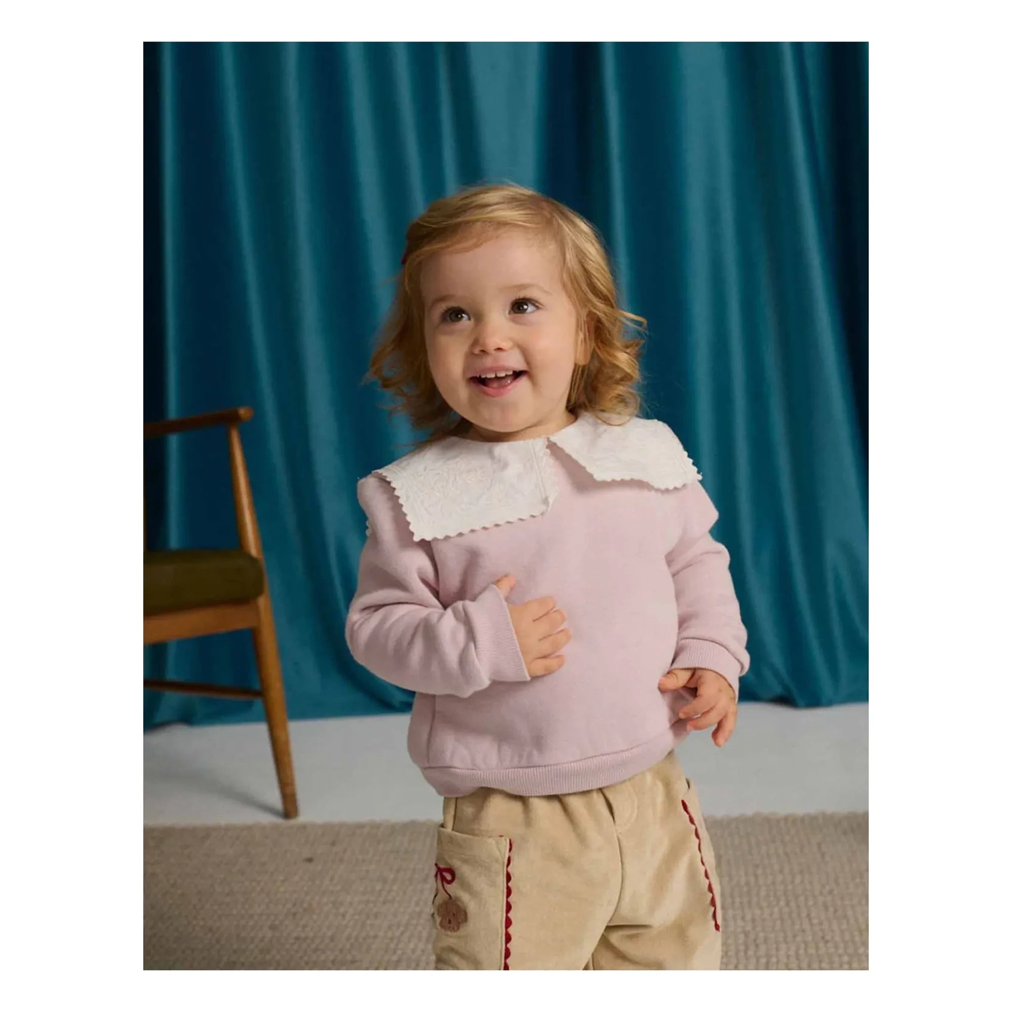 Gingersnaps - Sudadera rosa con cuello bordado Clarita