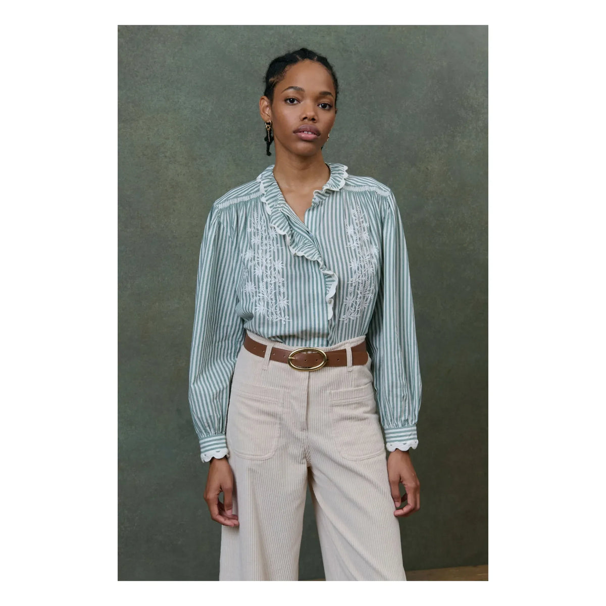 Louise Misha - Blusa de algodón orgánico a rayas Cora - Colección Mujer | Verde almendra
