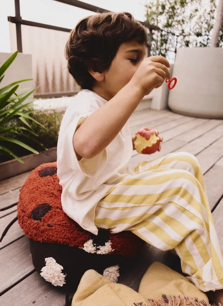 Lorena Canals - Maria "The Ladybug" Cojín de suelo | Rojo