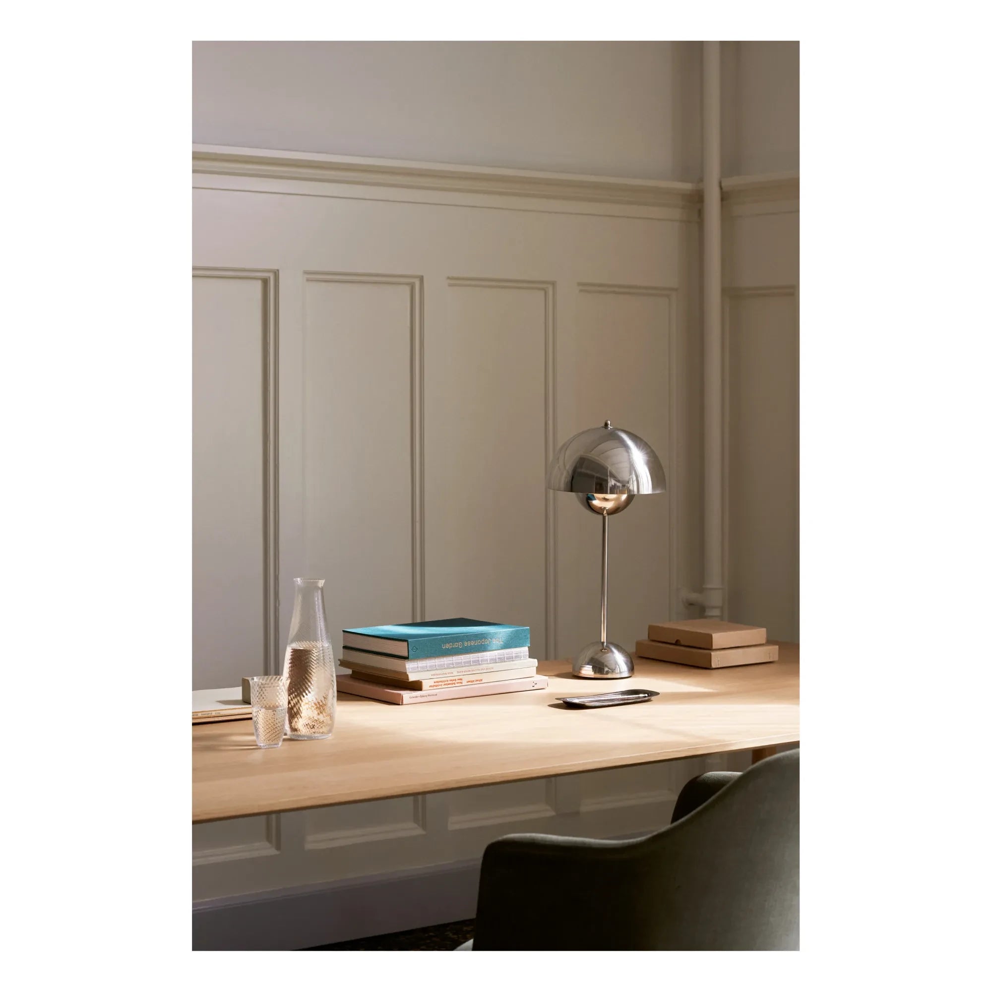 & Tradition - Lámpara de mesa Flowerpot VP3 - Verner Panton, 1969 | Cromo