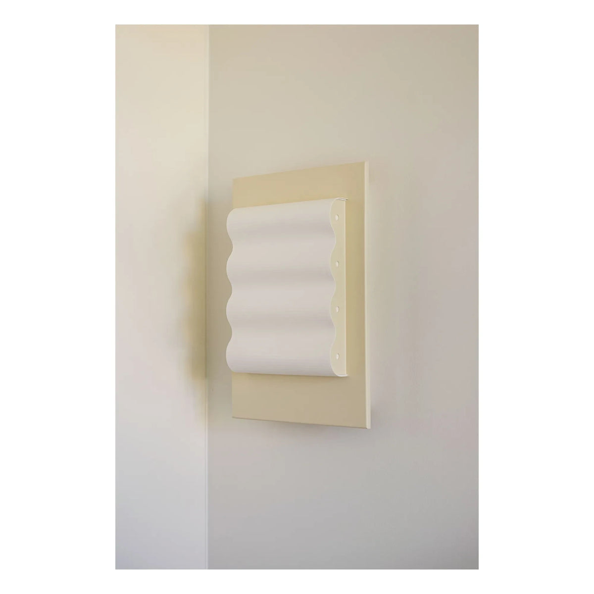 Violaine d'Harcourt - Lámpara de pared Frame wave | Blanco roto