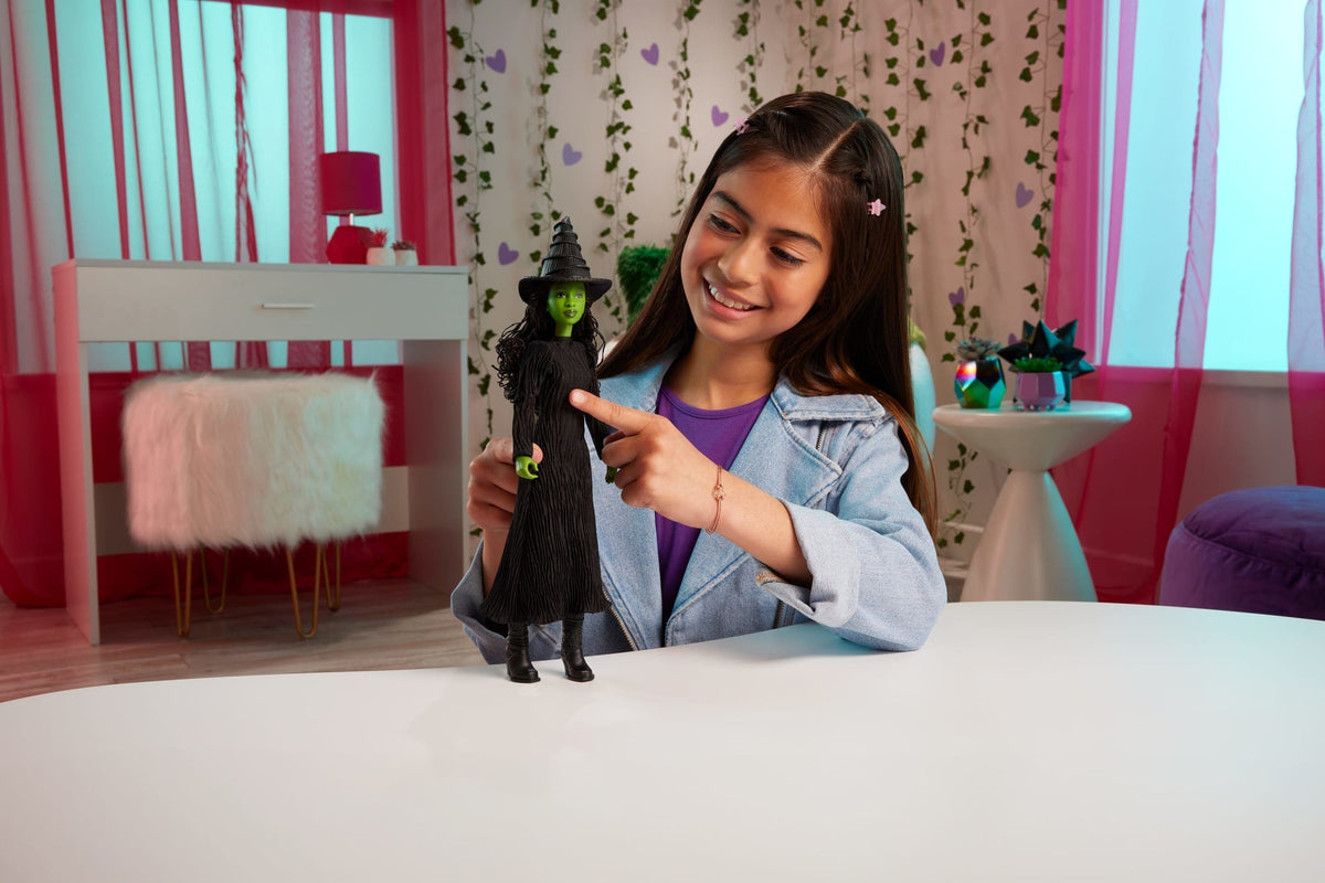 Mattel - Wicked Elphaba Canta Muñeca Coleccionable con Sonido