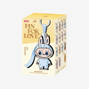 Pop Mart - Llavero de Peluche Original The Monsters Pin For Love A-M