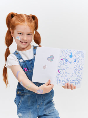 Smiggle - Kit de arte y diseño Blast Off