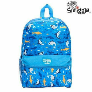 Mochila Smiggle Giggle con estampado de tiburones adorables