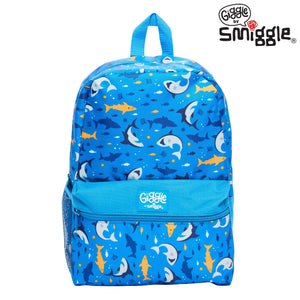 Mochila Smiggle Giggle con estampado de tiburones adorables