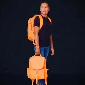Smiggle - Mochila grande neón