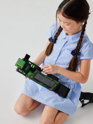 Smiggle - Estuche automático con calculadora Pop Out Wild Side