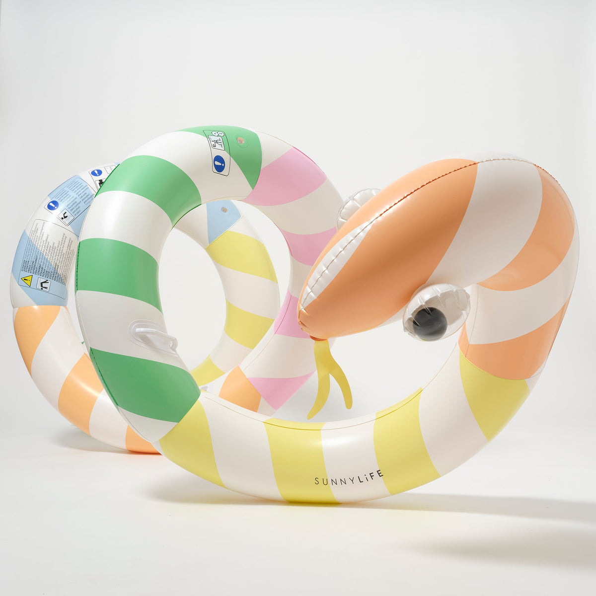 Sunnylife - Diversión en la piscina con la serpiente gigante inflable y tumbona
