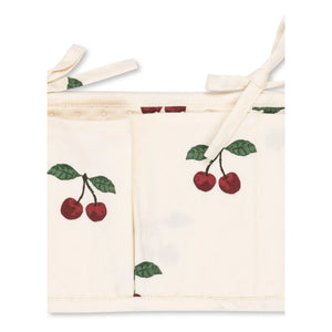 Konges Sløjd - Bolsillo de cuna acolchado cereza | Rojo cereza