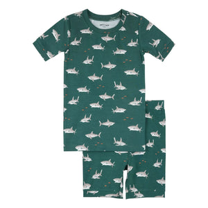 Petit Lem - Pijama corto con estampado de tiburones de algodón orgánico y modal | Verde oscuro