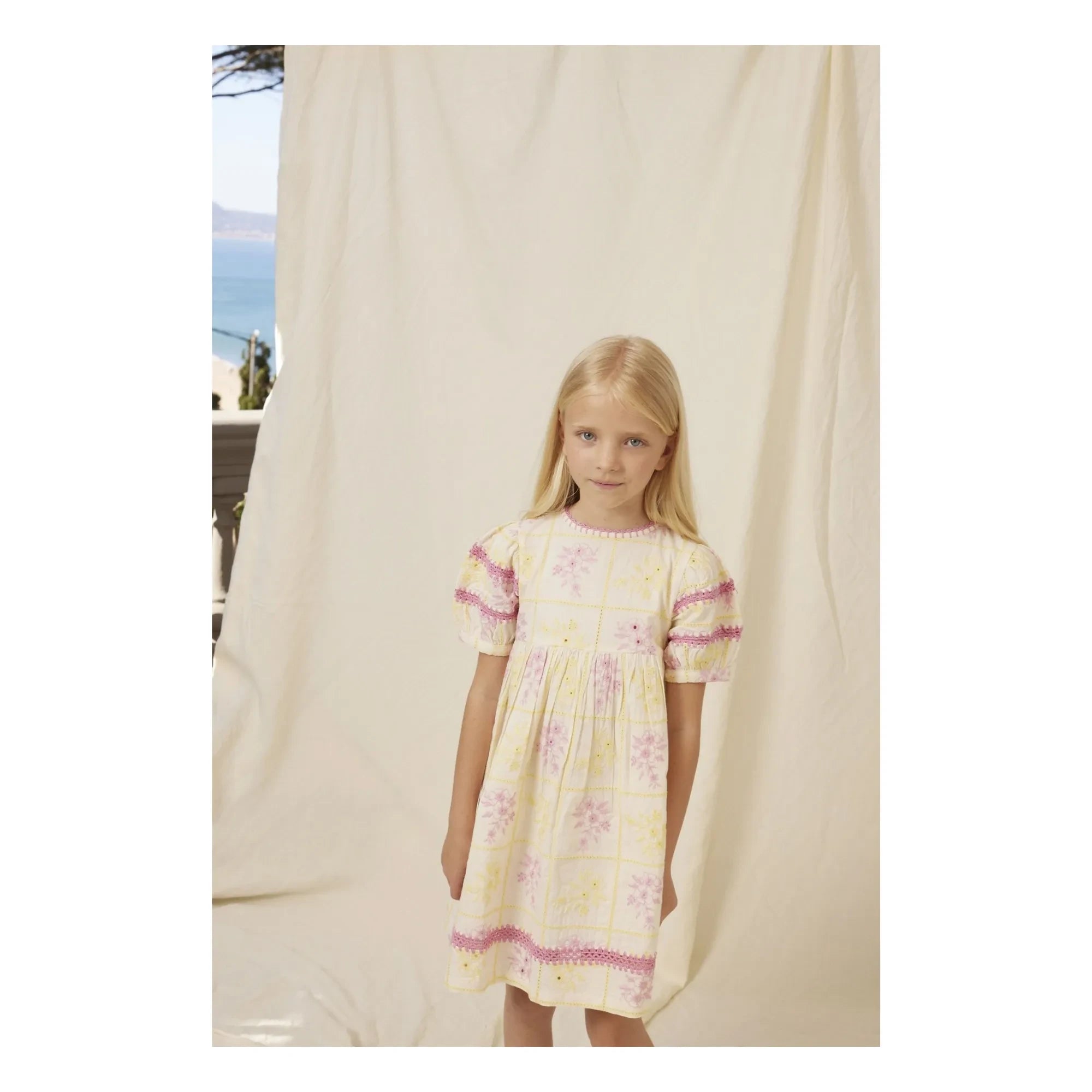 Bebe Organic - Vestido de tirantes Alba bordado | Amarillo