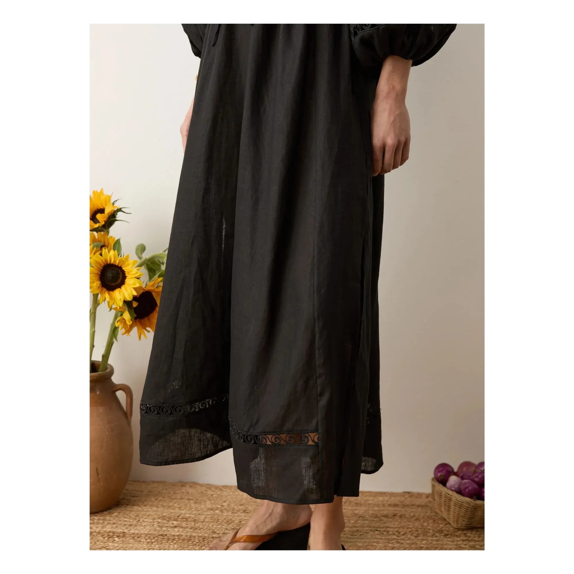 Boteh - Vestido Fruncido de Lino Atlas | Negro