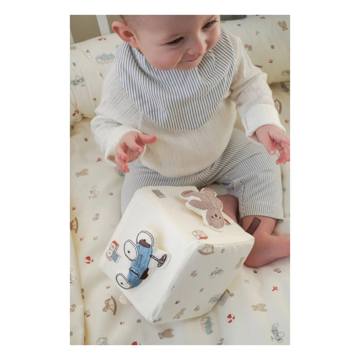 Cam Cam - Cubo de actividades Vintage Toys | Beige