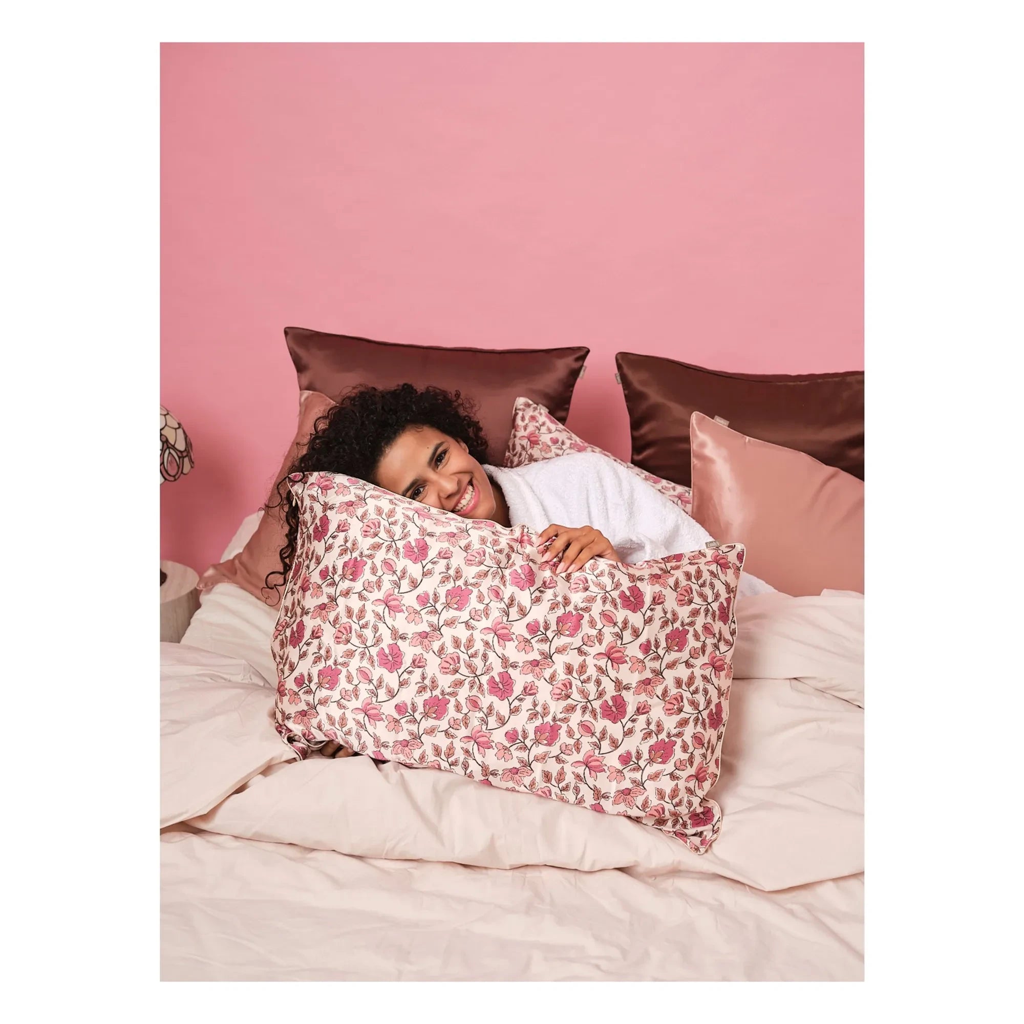 Emily's Pillow - Funda de almohada de seda de morera con estampado floral | Rosa