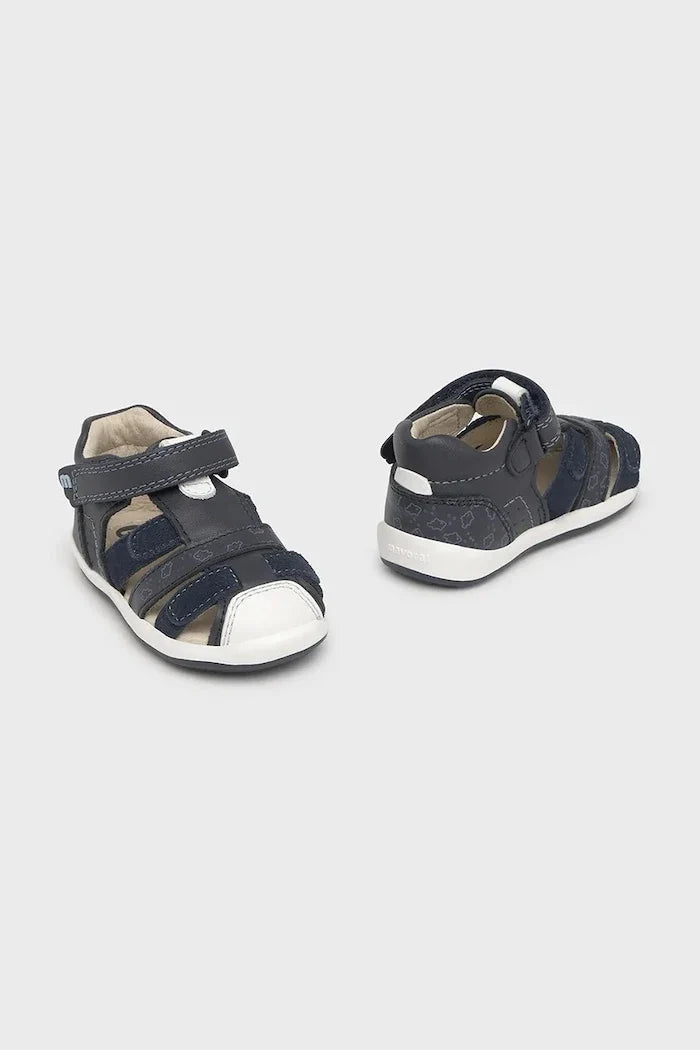 Sandalias de cuero para niños Mayoral