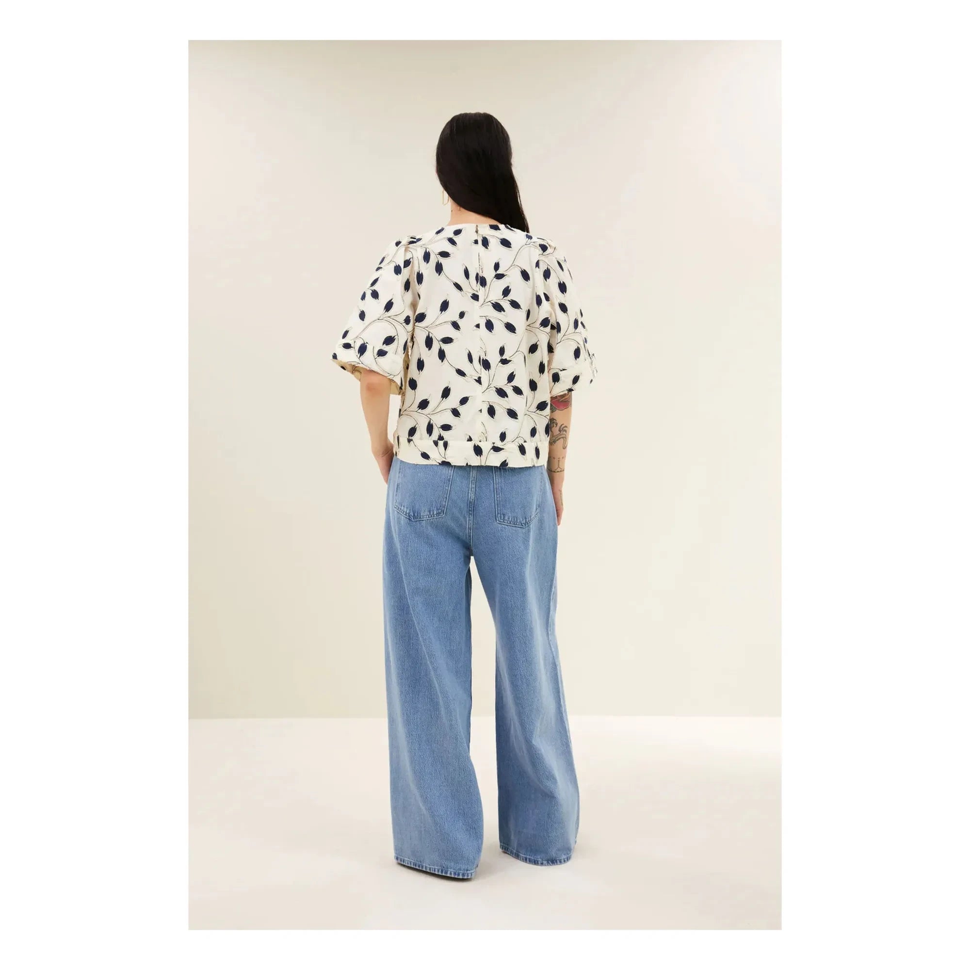 By Bar - Blusa Botánica de Algodón Olivia | Azul noche